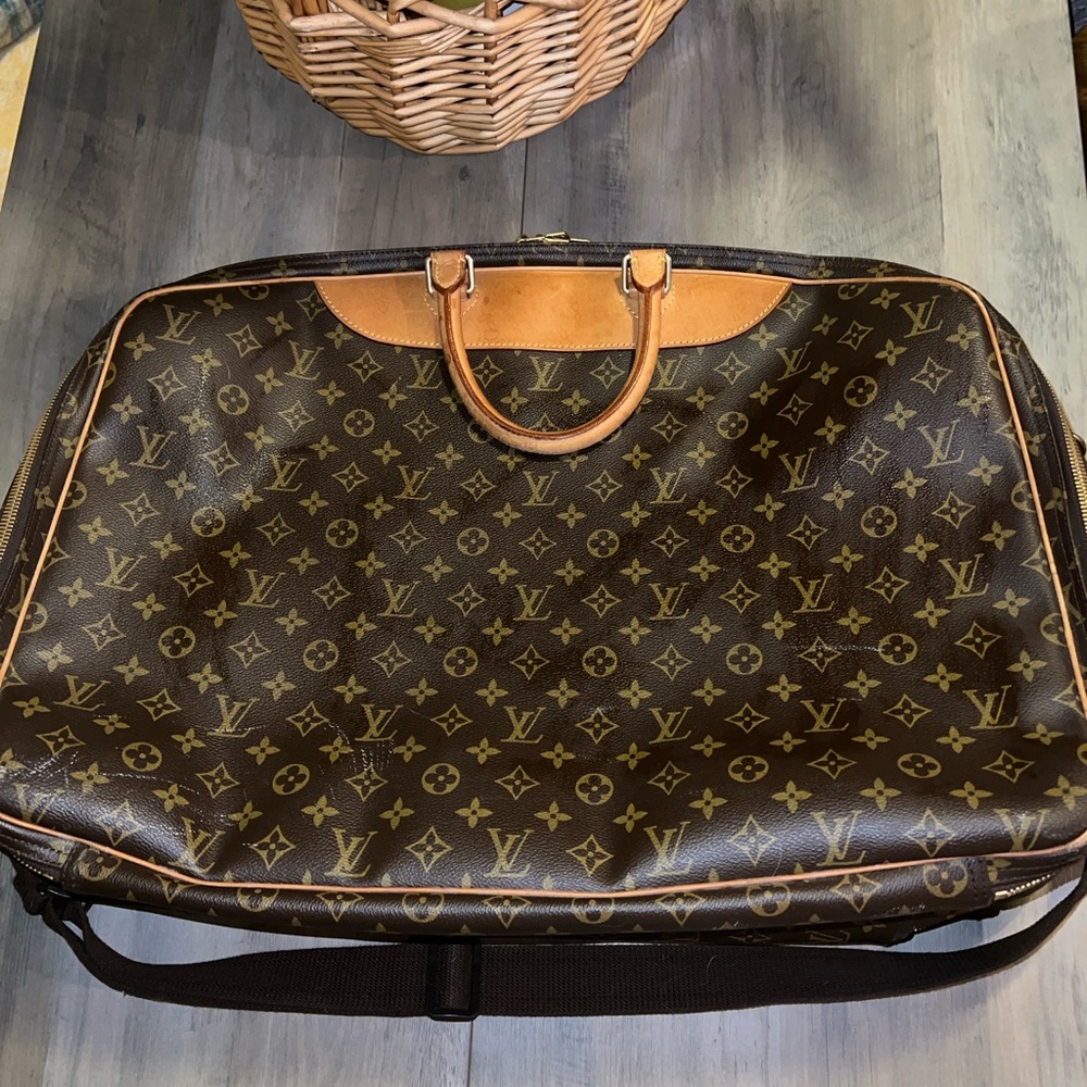 Louis Vuitton carry on duel sided! RETIRED